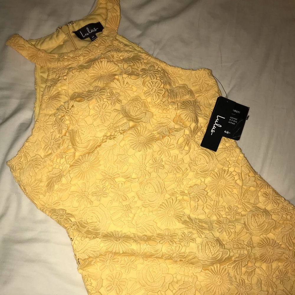 Lulus NWT yellow lace dress